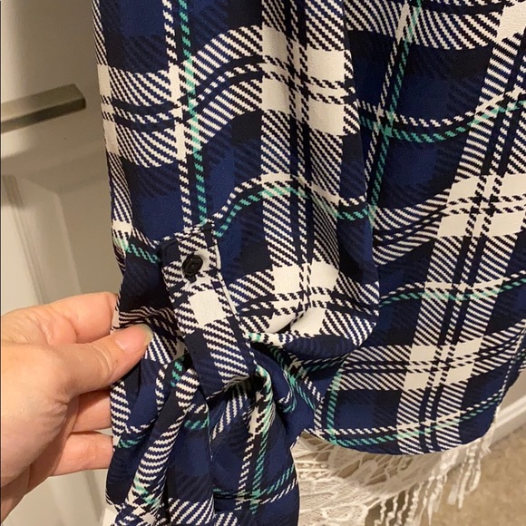 The Limited Women’s Plaid Tunic Blouse - Picture 3 of 4